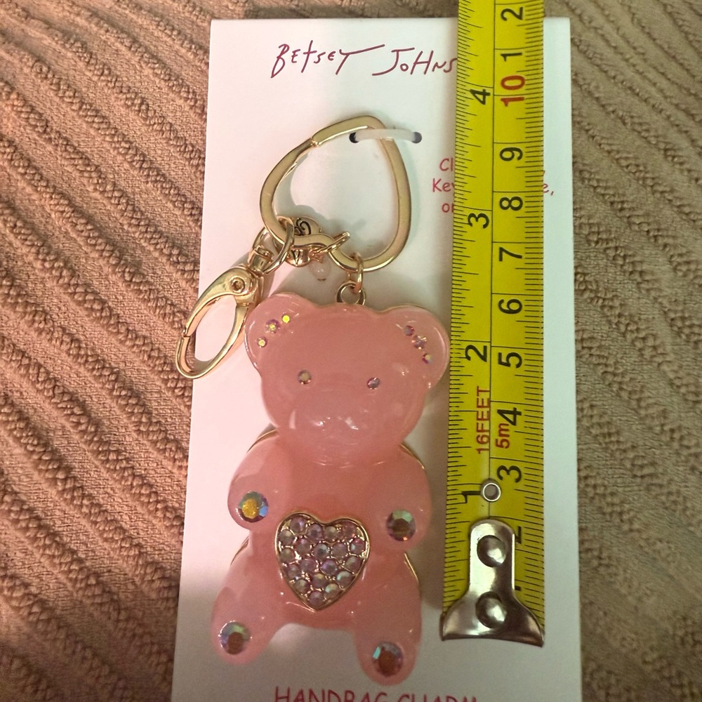 BETSEY JOHNSON NIP LARGE PINK GUMMIE BEAR KEYCHAIN/PURSE CHARM
